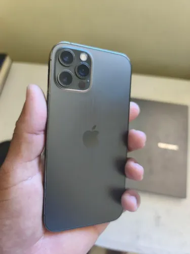 iPhone 12 pro de vitrine 