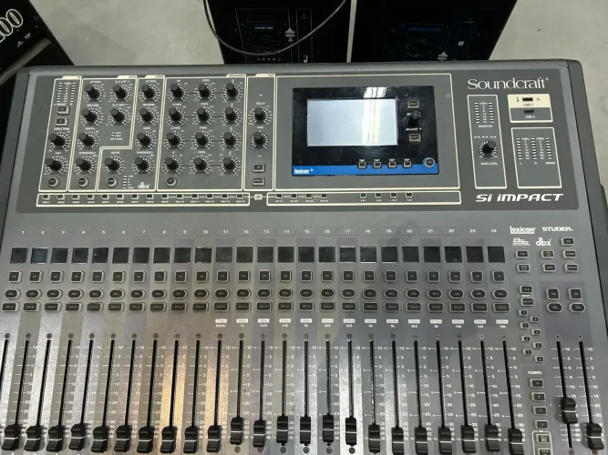 Mesa de som Soundcraft Si Impact
