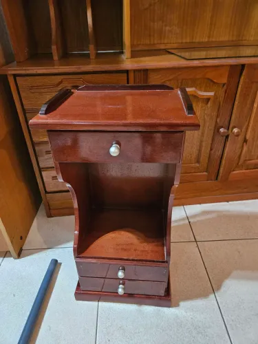 Mesa de cabeceira
