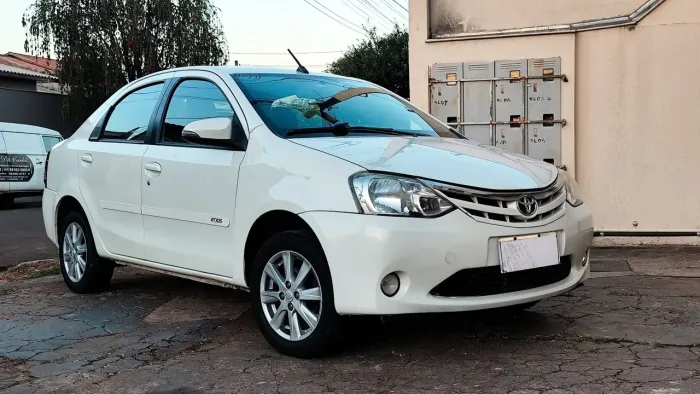 Toyota Etios XLS Sedan 1.5 Flex 16V 4P Aut. 2017