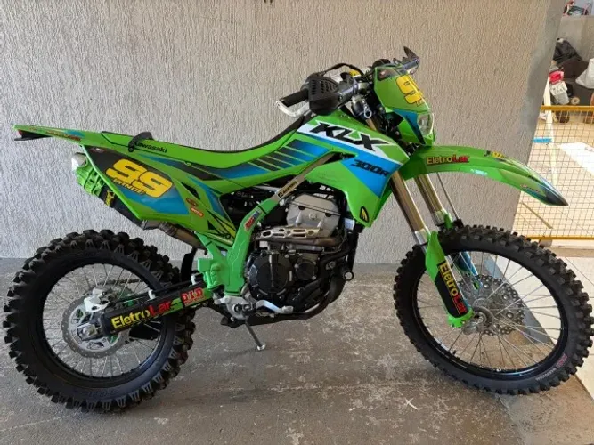 Kawasaki KLX 300R 2026 - Impecável | Pronta para Trilha | Muitos Acessórios