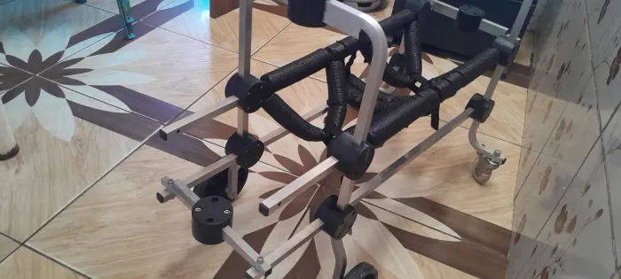 Vende-se andador para cachorros, tamanho G
