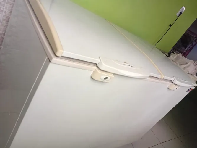 Congelador com duas portas horizontal
