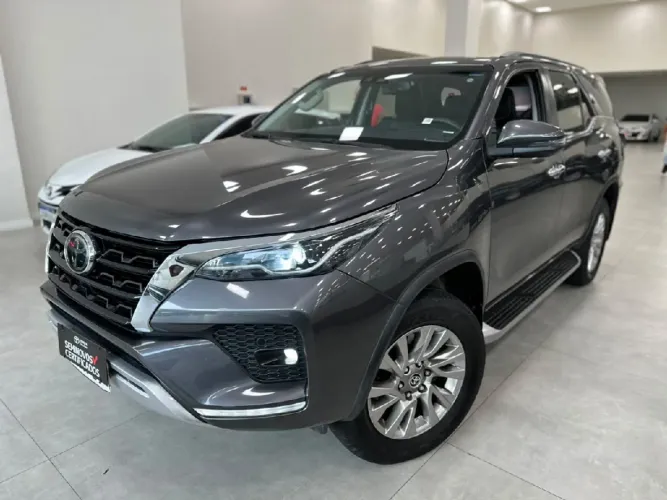 Toyota Hilux CD SRX 4X4 2.8 TDI 16V Diesel Aut. 2021