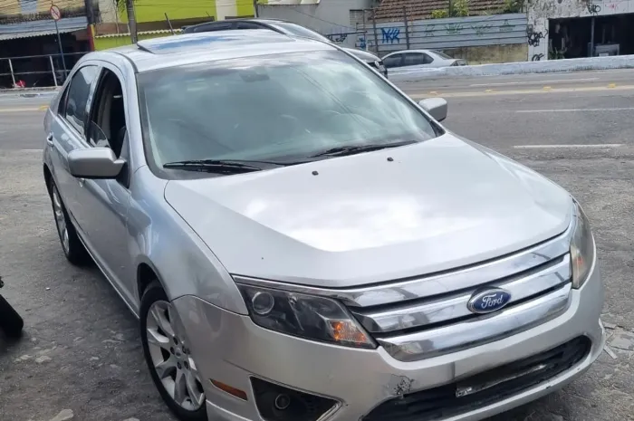 Ford Fusion SEL 3.0 V6 AWD 24V 243cv Aut. 2011