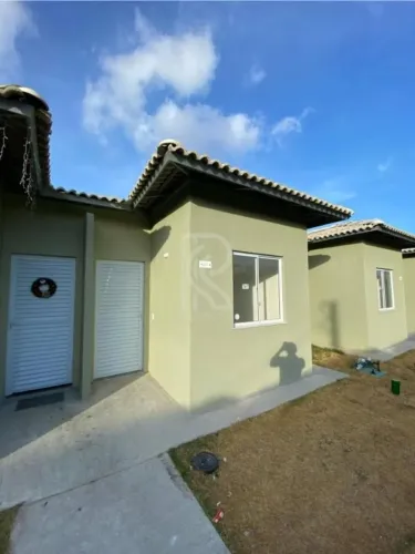 Casa de Condomínio para Alugar em Senador Carlos Jereissati, Pacatuba - CE