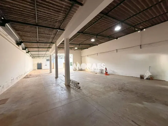 Barracão para alugar, 450 m² por R$ 6.500,00/mês - Jardim Solange - Bauru/SP