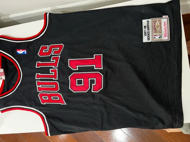 Camiseta rodman autografada Chicago bulls