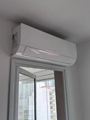 Ar condicionado LG 12000 BTUS Quente Frio Inverter