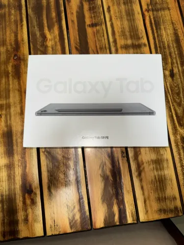 Samsung Galaxy Tab S9 FE 128GB Wi-Fi - Excelente Estado