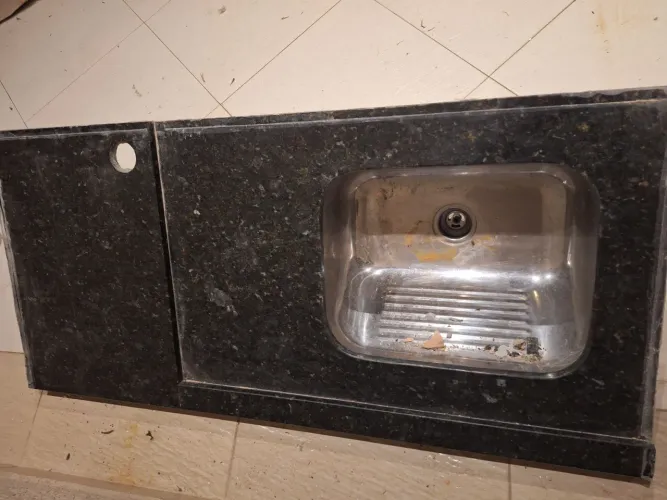 Granito com cuba para tanque