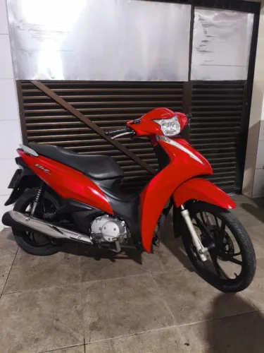Honda Biz - documentação em dia, revisada, só pegar e andar.