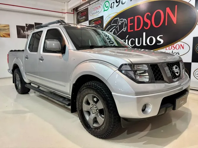 Nissan Frontier LE Attack CD 4X4 2.5 TB Die.aut 2013