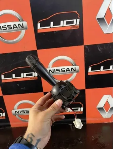Comando de seta Renault Sandero 2015 2023