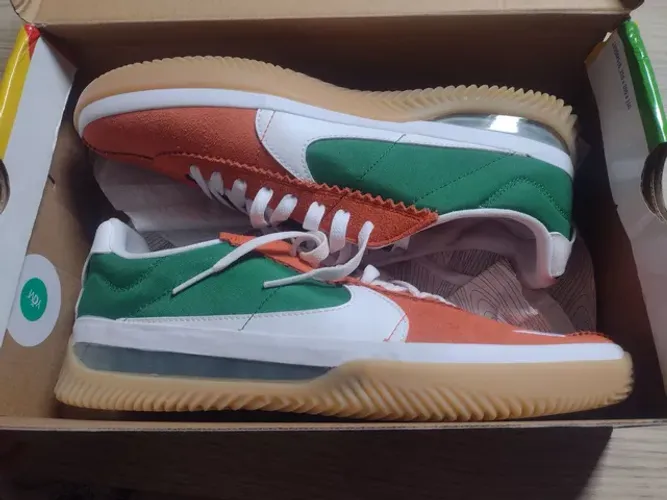 Tênis Nike (41) Novo #N ENVIAR OFERTAS ABSURDAS.