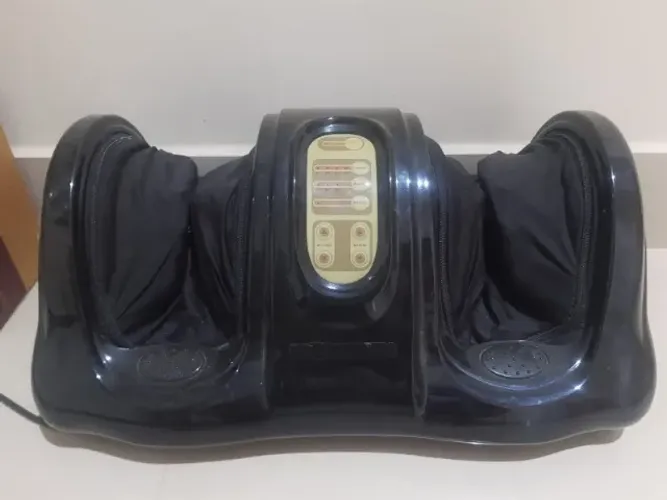 massageador de pernas e pês shiatsu.
