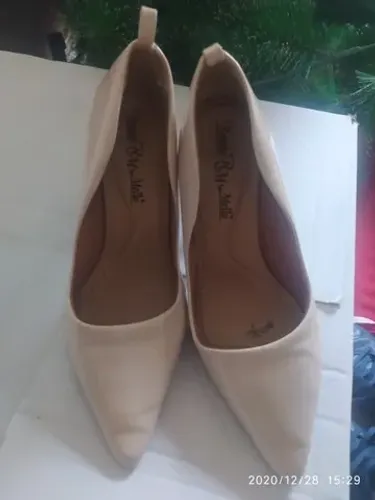 sapato bege
