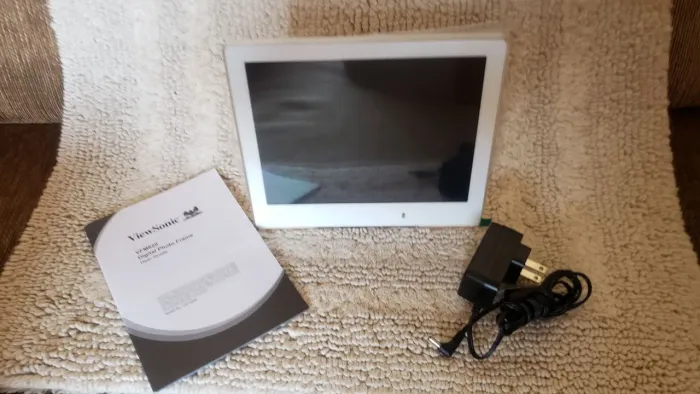Porta Retrato Digital Photo Frame ViewSonic Modelo VFM820-70 de 08''|20.3 cm