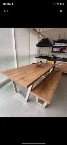 Mesa estilo industrial com banco - mesa para área gourmet
