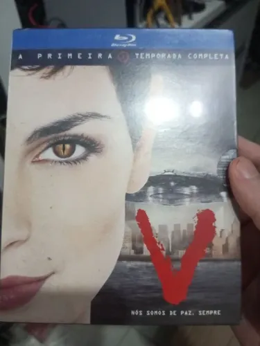 Série v a primeira temporada completa Blu Ray lacrado