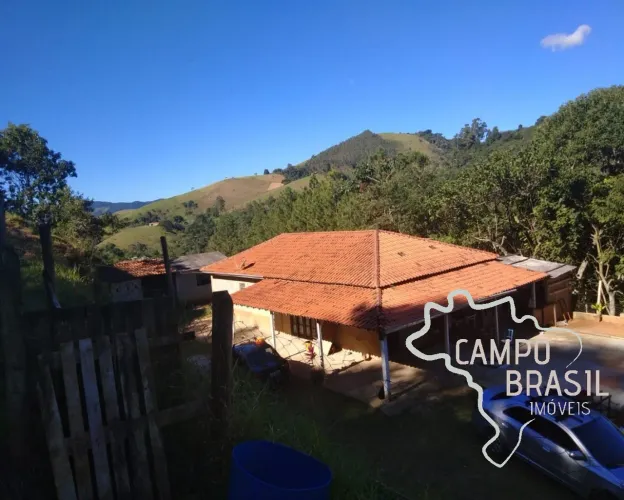 Chácara em Monteiro Lobato com casa, piscina e pomar formado!