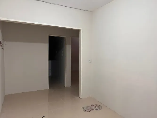 Alugo de 2 quartos no bairro São Gerardo