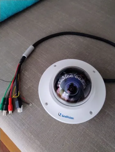 Camera ip dome de vigilância Geovision