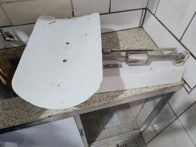 Balança antropométrica infantil