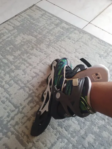 Patins  semi novo