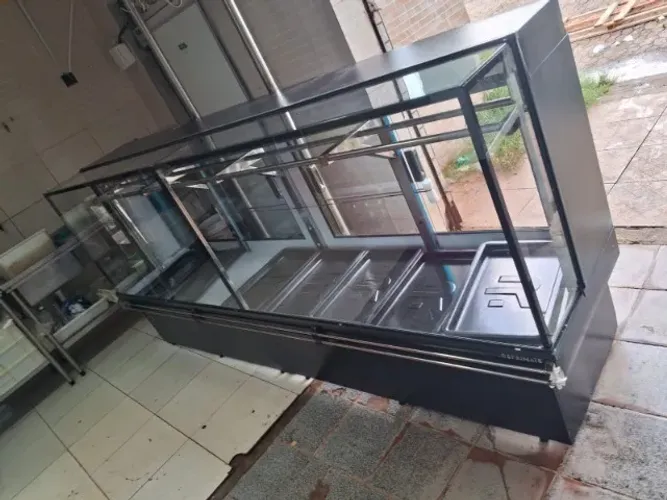 EXPOSITOR AÇOUGUE 3M GANCHEIRA REFRIMATE NOVO