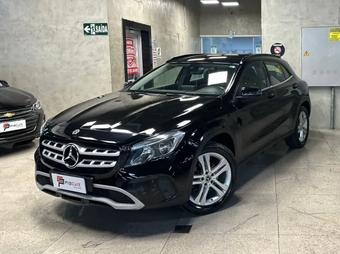 Mercedes-Benz GLA 200 Vis. Black ED. 1.6 TB 16V Aut. 2018