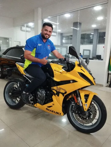 SUZUKI GSX 8R 800