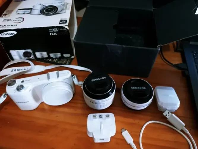 Câmera Digital Sansung Nx2000