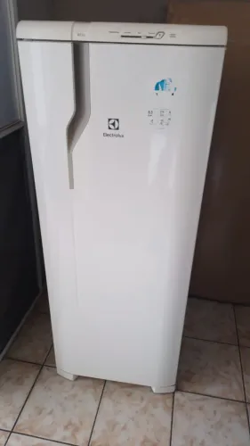 Refrigerador Electrolux RE31