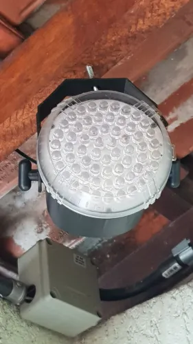 Estrobo de LED para festas . Muito forte com 62 LEDs