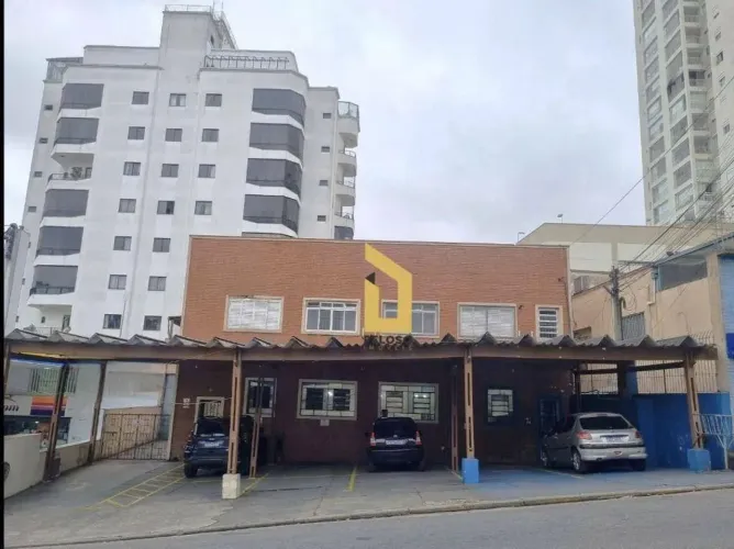 Prédio comercial para venda na Casa Verde Média | 684 m² | 16 vagas de garagem.