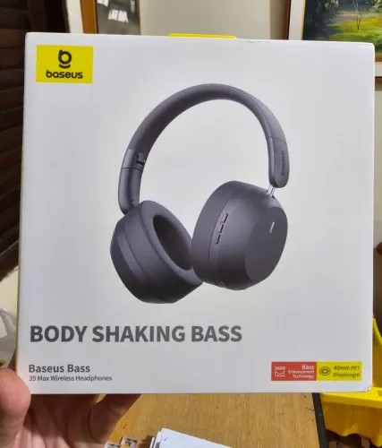 Fone Bluetooth Baseus Bass 35 Max. 50h de bateria.