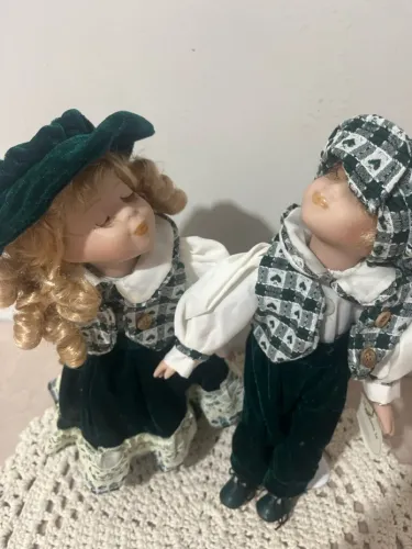 Bonecas Decorativas de Porcelana - Casal Romântico