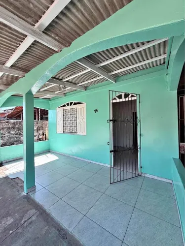 . CASA NO BAIRRO CIDADE NOVA (À VENDA)