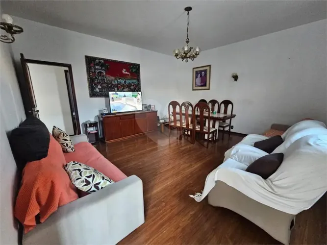 Casa de Vila à venda com 3 quartos, sendo 1 suíte, em Rio Comprido, Rio de Janeiro - RJ