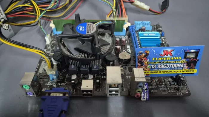 Kit Placa-mãe Asus 1155, 3400 com 4gb de memória só 400,00