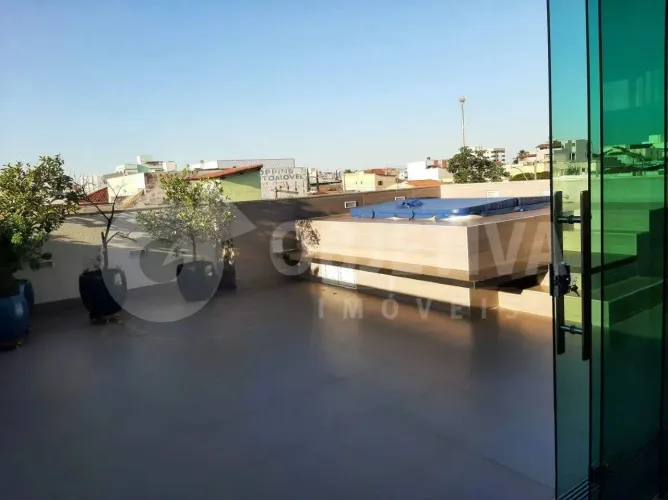 Casa para aluguel, 3 quartos, 3 suítes, 2 vagas, Nossa Senhora Aparecida - UBERLANDIA/MG