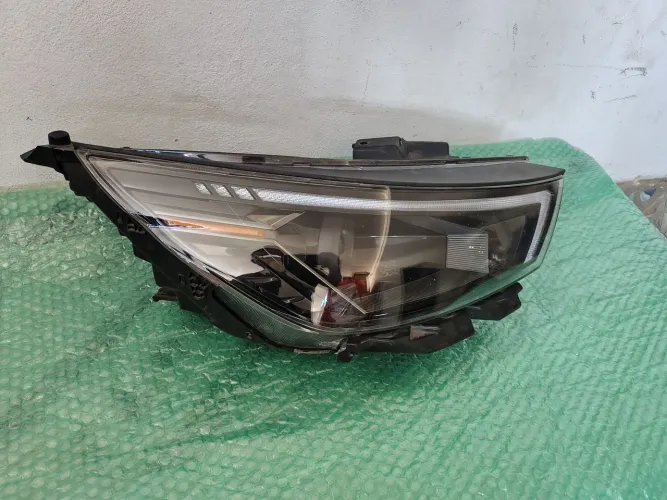 Farol dianteiro direito Hyundai HB20 2023 a 2025 original c detalhe 