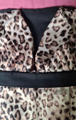 Lindo Vestido Tomara que Caia Tubinho Animal Print - Estampa de Onça