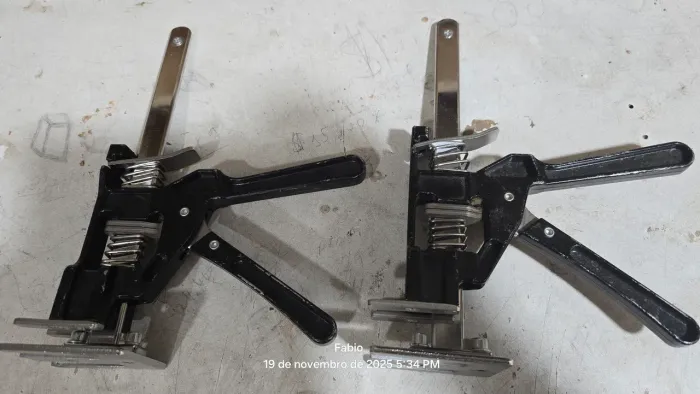 Levantador para marcineiro, pedreiro, azulezista