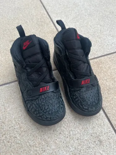Nike Air Jordan Legacy 