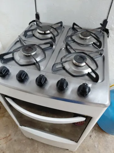 Fogão Branco 4 Bocas Eletrolux  tudo funcionando