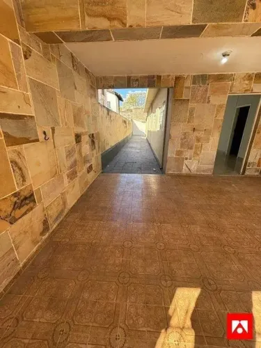 Casa à venda na Vila Bética em Santa Bárbara d'Oeste com 3 quartos e 3 vagas de garagem