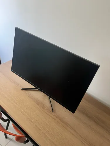 Vendo Monitor Gamer SuperFrame Vision 23.8" Full HD 240Hz
