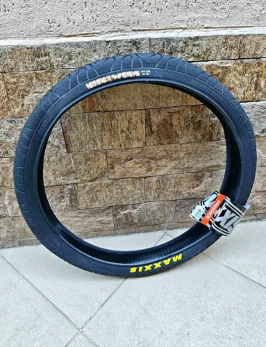 Pneu Maxxis Hookworm 26